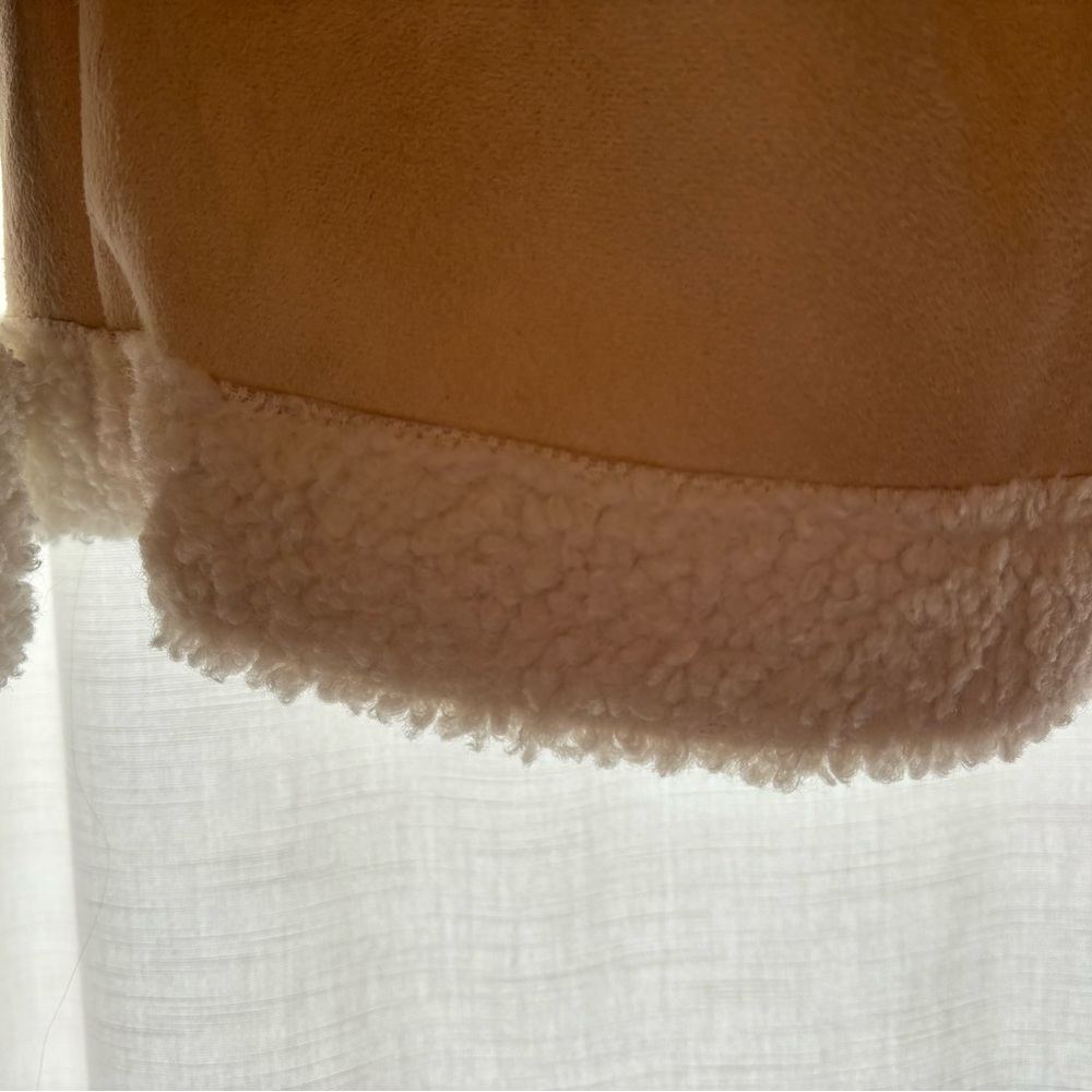 Coat - Picture 3 of 6